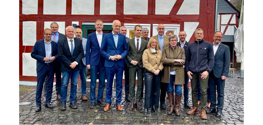 Mitglieder des Waldbesitzerverbandes NRW bei ihrer Mitgliederversammlung in Burbach im November 2022